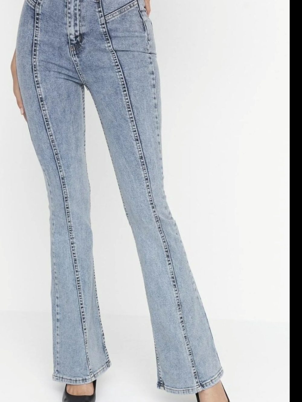 High-Rise Light Wash Flared Jeans - Light Blue